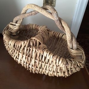 BASKET woven handles for unique look
